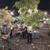 Personel Polres Blitar Kota Sedang Berikan Imbauan Prokes Pada Pengunjung Kafe